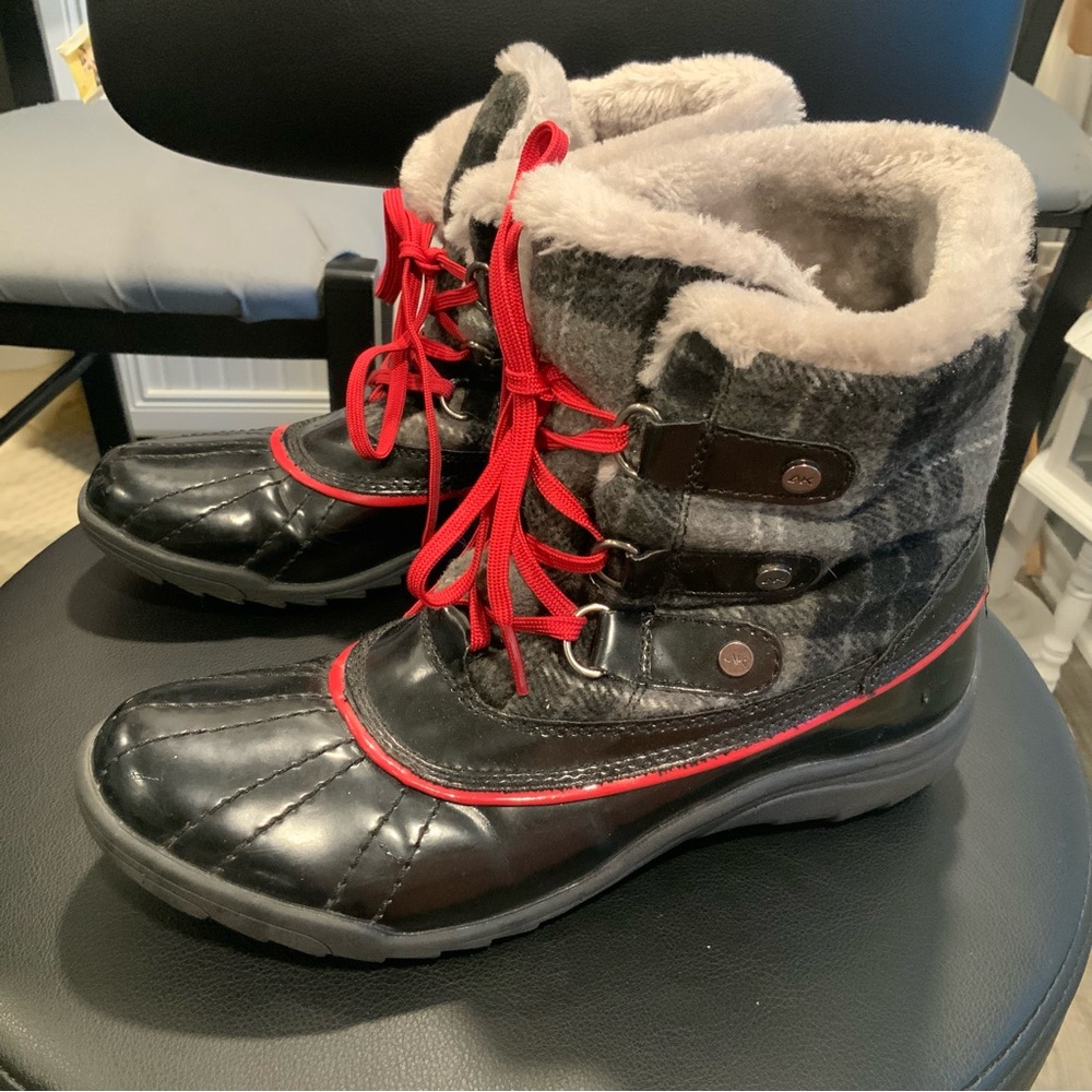 Anne Klein Sport Women's Ankle Plaid Waterproof Boots Size 8M